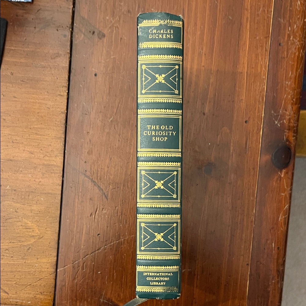 Charles Dickens The Old Curiosity Shop Green Leather-Bound Classic Book